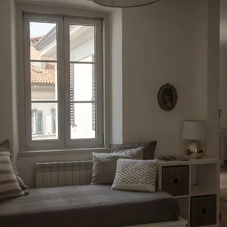 Apartment Charming House Triest
